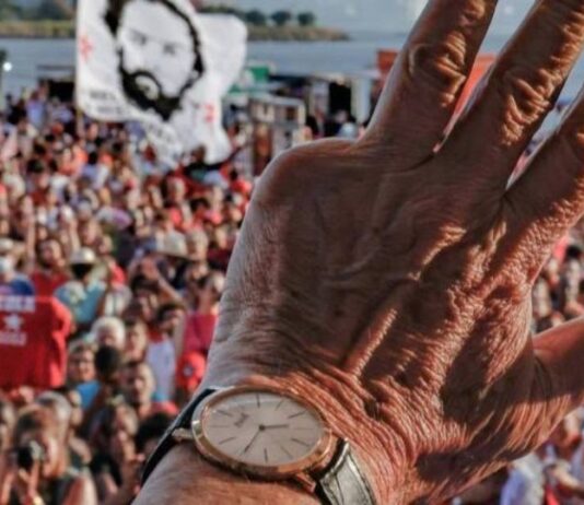 TCU decide que Lula não precisa devolver relógio de R$ 60 mil
