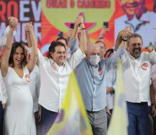 A pedido do PL justiça ordena que Evandro retire do ar vídeos da convenção do PT e aponta propaganda antecipada