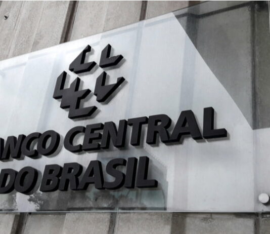 PIB brasileiro deve ter menor crescimento em 6 anos em 2026, diz Banco Central