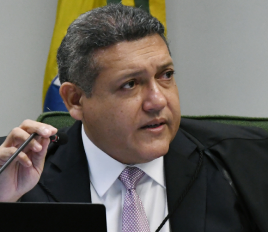 Nunes Marques diz que suspensão do X deve ir ao plenário do STF