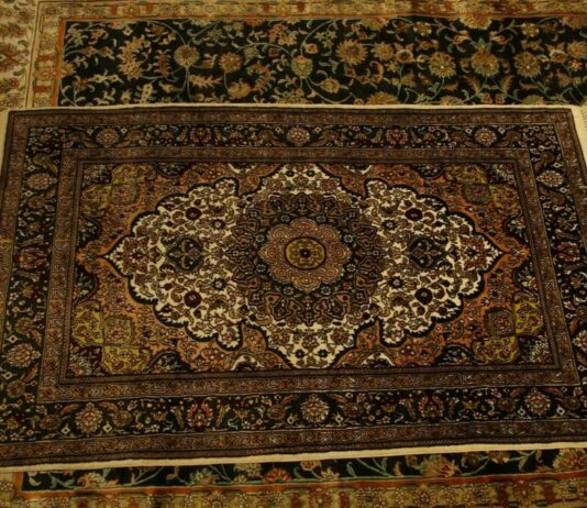 Tribunal da Bahia quer gastar R$ 140 mil com tapetes persas