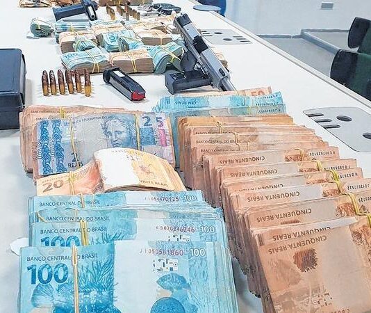 Familiares e advogado de chefe do tráfico de drogas são absolvidos de integrar quadrilha no Ceará