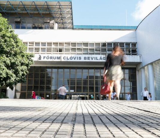 Justiça manda soltar ‘Samurai’, acusado de integrar facção, invadir casas e mortes em Fortaleza