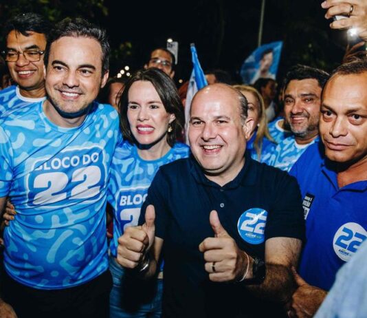 Em mensagem pôs-eleição Roberto Cláudio elogia campanha de André e diz que fará oposição inteligente ao governo do PT