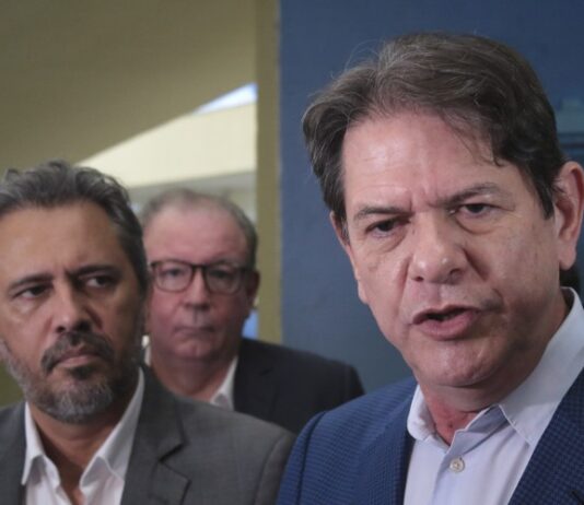 Senador Cid Gomes rompe com o PT no Ceará após partido querer hegemonia do poder no estado