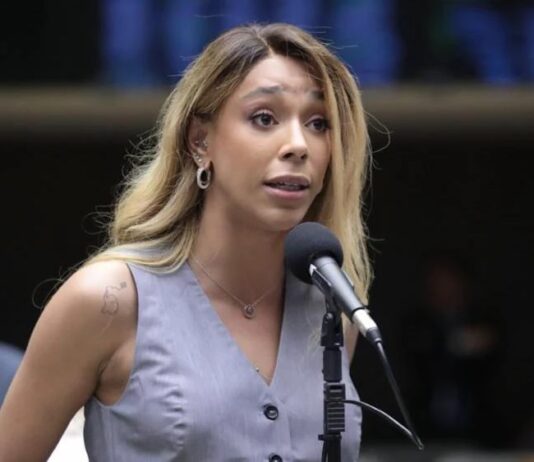 De 6×1 a 4×3: PEC da redução de jornada é populista e pode ser “armadilha” para o emprego