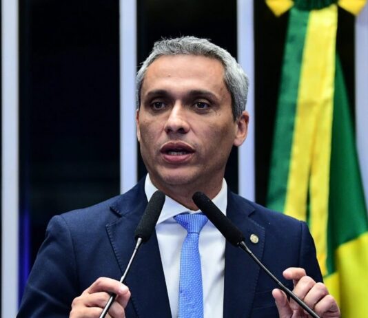 STF atropela imunidade parlamentar e torna deputado Gustavo Gayer réu por calúnia