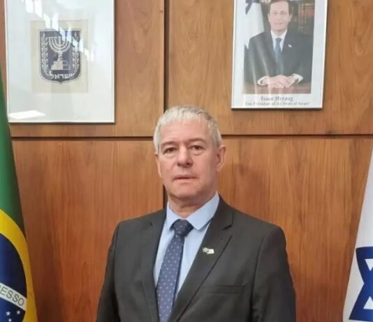 ‘Estamos em crise diplomática’, diz embaixador de Israel no Brasil sobre relação com governo Lula