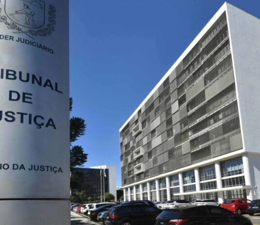 Tribunal paga R$ 27 milhões em penduricalhos a magistrados as vésperas de eleições da corte