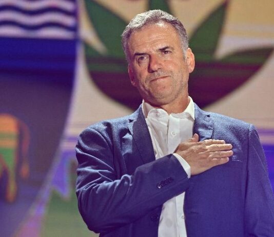 Esquerda vence e Yamandú Orsi é eleito presidente do Uruguai
