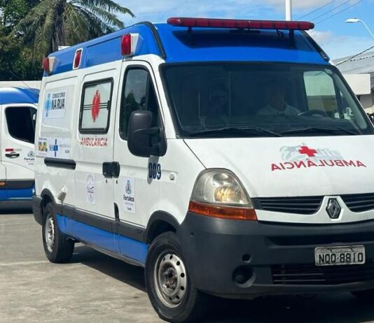 Veículos que atendem população em situação de rua em Fortaleza param de rodar por falta de pagamento