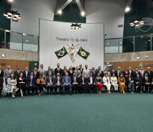 Romeu Aldigueri (PDT) é eleito presidente da Alece, com voto contrário do dep. Alcides Fernandes (PL) e ausência de Carmelo Neto