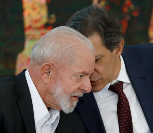 Educação é área mais prejudicada no corte de R$ 5,5 bilhões de Lula