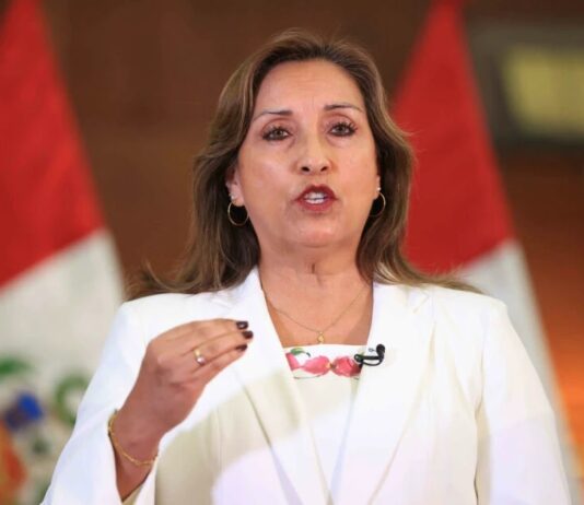 Presidente do Peru quer pena de morte para estuprador de criança