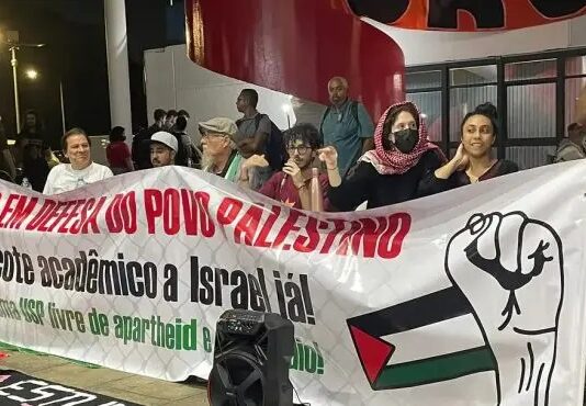 Professores da USP defendem estudantes que atacaram Israel