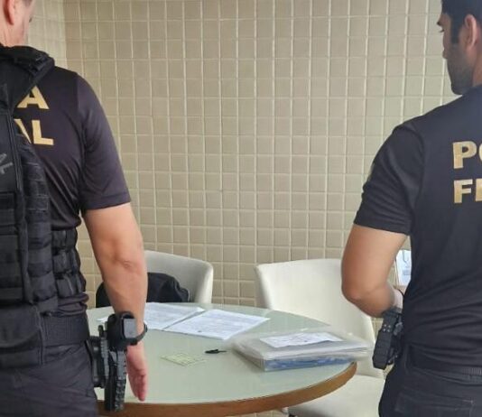 Prefeito eleito e empresário são alvos de operação da PF contra compra de votos no Ceará