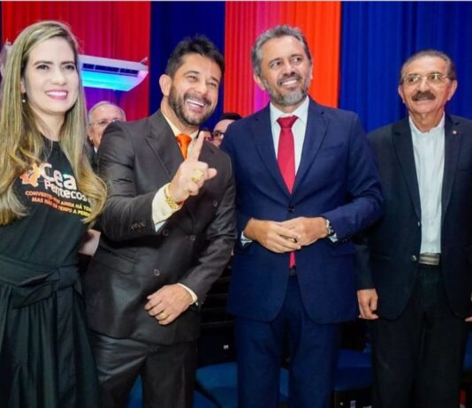 Deputado Apóstolo Luiz Henrique é investigado pelo MPCE por nepotismo