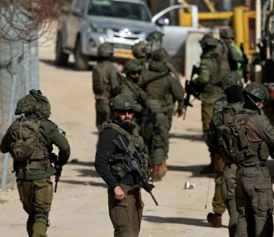 Soldado israelense que veio passar férias no Brasil deixa o país após virar alvo da justiça e da PF