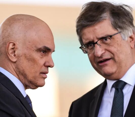 PGR usa indícios frágeis para concluir que Bolsonaro concordou com plano para matar Lula