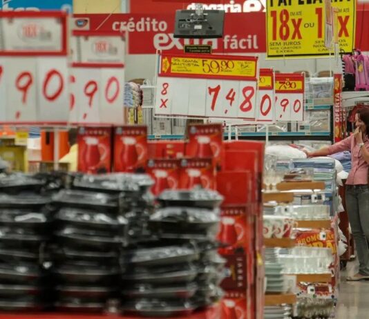 Café, carnes e açúcar devem ter aumentos em 2025 e pressionar a inflação