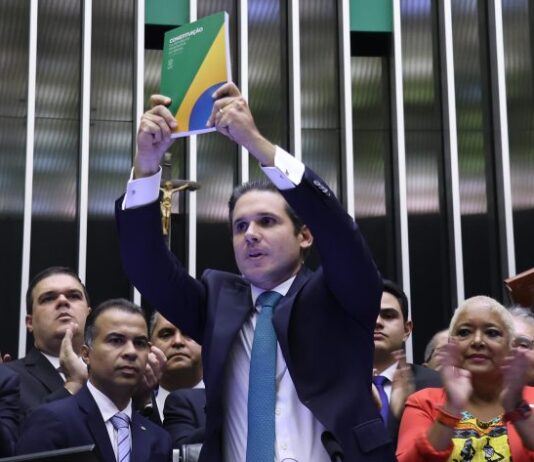 Motta condena 8/1, mas descarta tentativa de golpe: “Não teve isso”