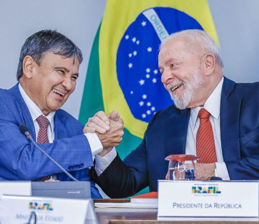 Jornal denúncia que governo Lula contratou ONGs ligadas ao PT sem entregar refeições previstas