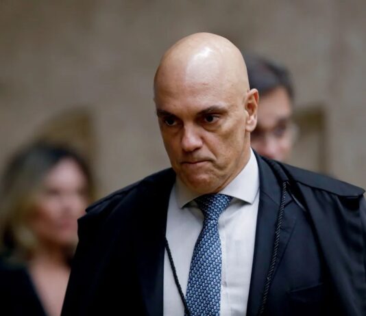 Staff de Lula teme prisão de Moraes em viagem aos EUA