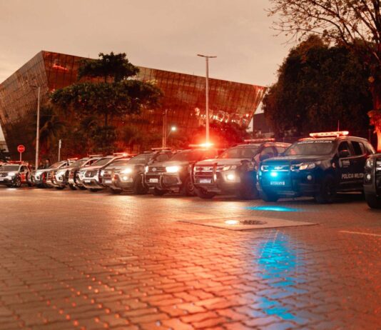 Operação policial no CE cumpre 174 de 349 mandados de prisão contra suspeitos de integrar facção GDE