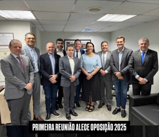 Deputado Felipe Mota organizou almoço que reuniu parlamentares da oposição da ALECE visando 2026