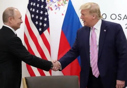 Trump diz que Putin concordou em “iniciar negociações” sobre fim da guerra