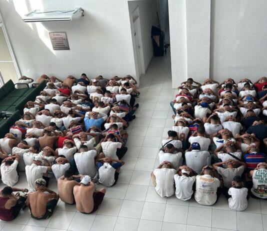 Justiça decreta prisão preventiva de 82 torcedores detidos por brigas antes do jogo entre Fortaleza e Ceará