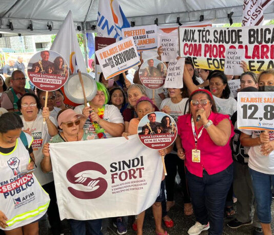 Servidores rejeitam proposta de reajuste, criticam Evandro e agendam paralisação