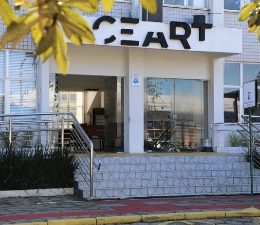 Universidade de Santa Catarina proíbe alunos de fazerem cultos nos intervalos