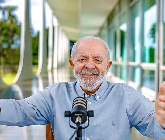 Governo Lula concentra quase 80% da verba de publicidade em 5 agências