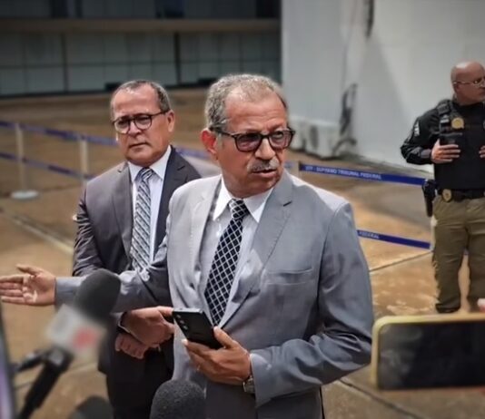 Advogado Sebastião Coelho é barrado na 1ª Turma do STF e detido por desacato.