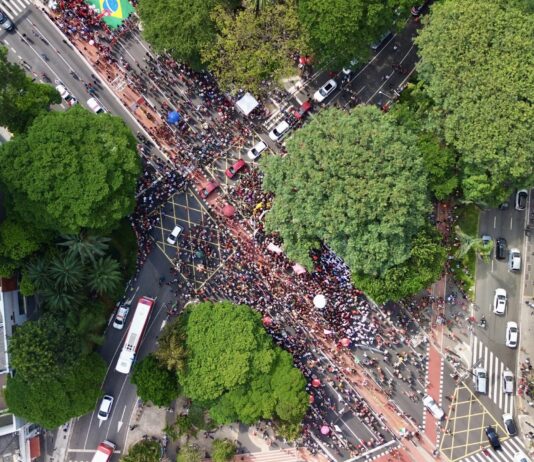 Ato esvaziado contra anistia vira piada nas redes sociais