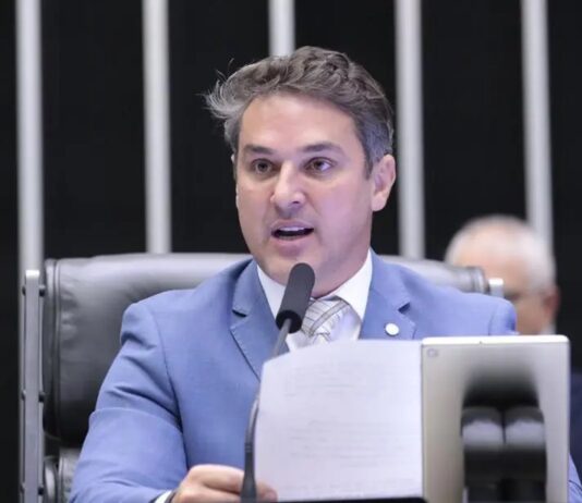 Dep. Zucco diz ter recebido aval de Bolsonaro para comando de comissão Relações Exteriores e Defesa Nacional