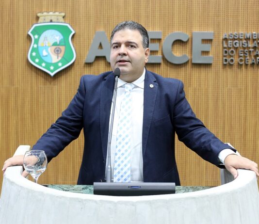 “O governador Elmano afirmou que existem empresários aliados ao crime, peço que ele divulgue, fazer acusação sem provas não adianta”, afirmou o dep. Felipe Mota