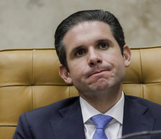 Judiciário está se metendo em tudo e isso não é bom, diz Motta