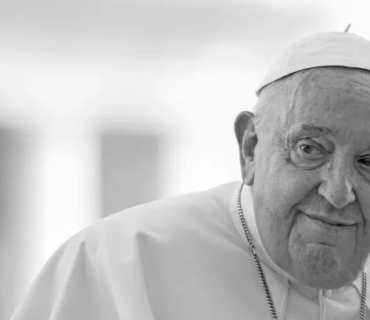 Papa Francisco morre aos 88 anos, informa o Vaticano