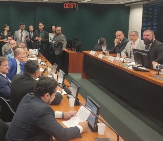 Câmara cria subcomissão para investigar abusos e violações a presos do 8/1
