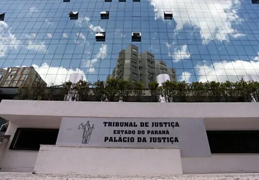 Justiça do Paraná condena pais por praticarem homeschooling e não vacinarem filhos contra Covid