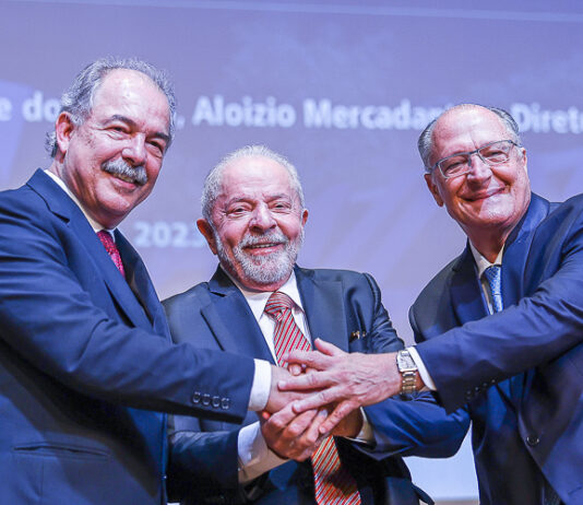 Sob gestão Lula, BNDES amplia gastos com propaganda em 214%