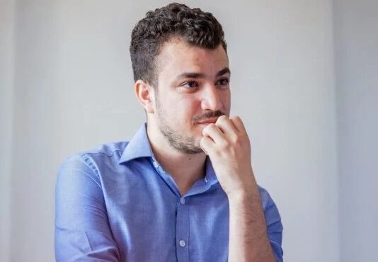 Justiça dos EUA autoriza deportação de ativista acusado de antissemitismo