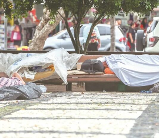Fortaleza tem o maior número de famílias em situação de rua do Nordeste
