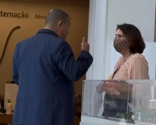 Moraes manda oficial de justiça intimar Bolsonaro na UTI do hospital sobre abertura de ação penal