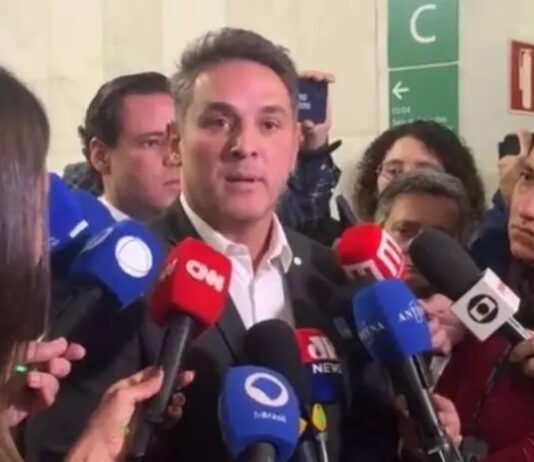 Motta não pauta urgência do projeto de anistia, e oposição retoma obstrução.