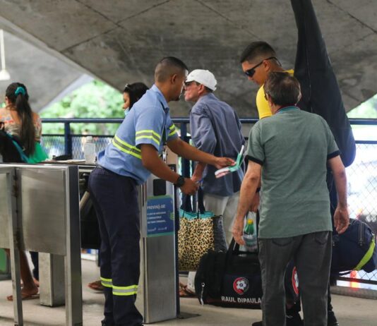 Tarifas de embarque de terminais têm aumento de 7,2% em Fortaleza.