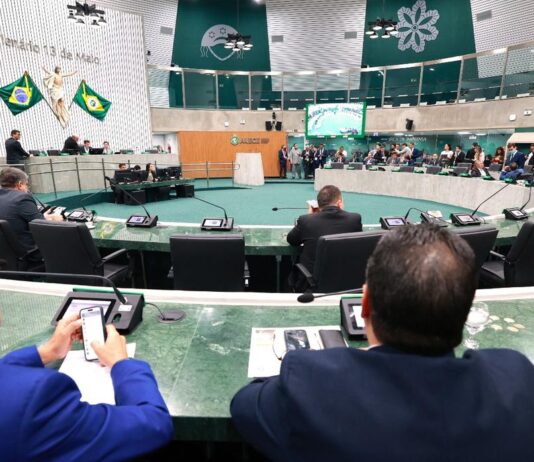 Deputados aprovam retorno do Hospital da PM no Ceará e exclusão do exame toxicológico para promoção dos militares estaduais