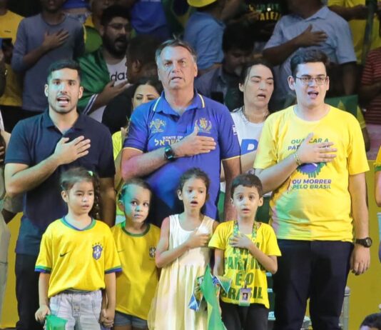 Jair Bolsonaro confirma presença em evento do PL no Ceará no dia 30 de maio.